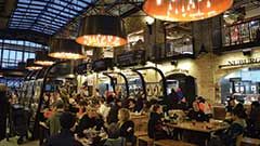 Students eating in downtown Winnipeg